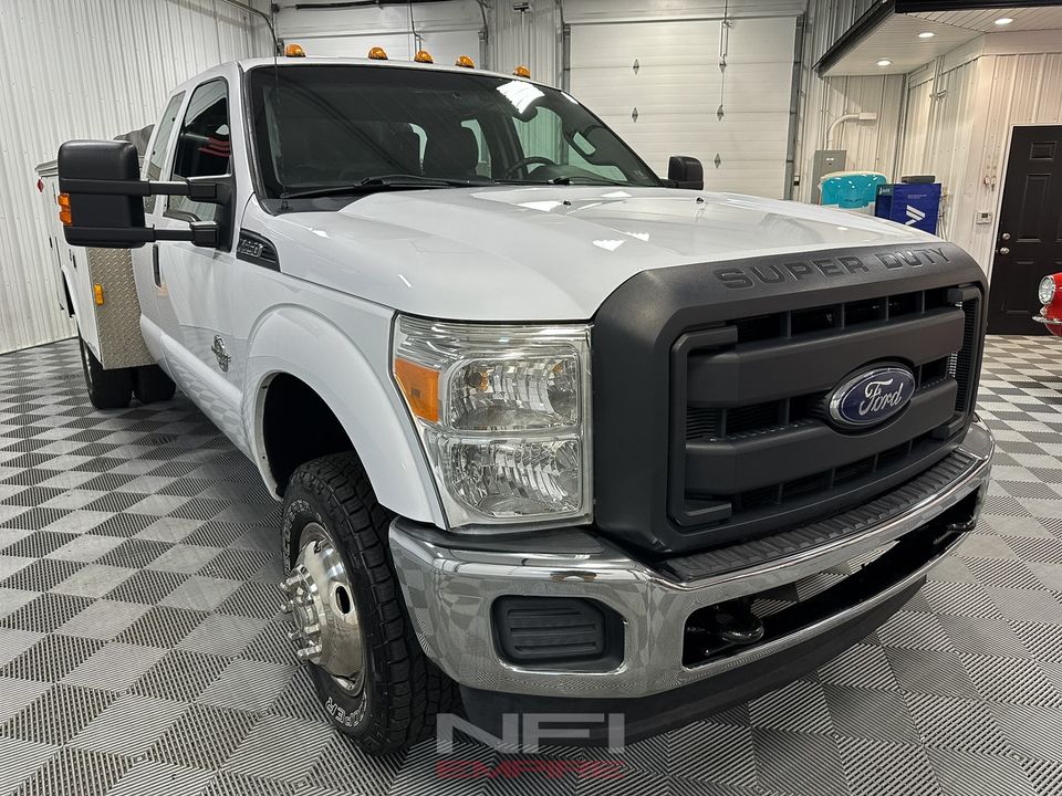 2014 Ford F350 Super Duty Super Cab & Chassis