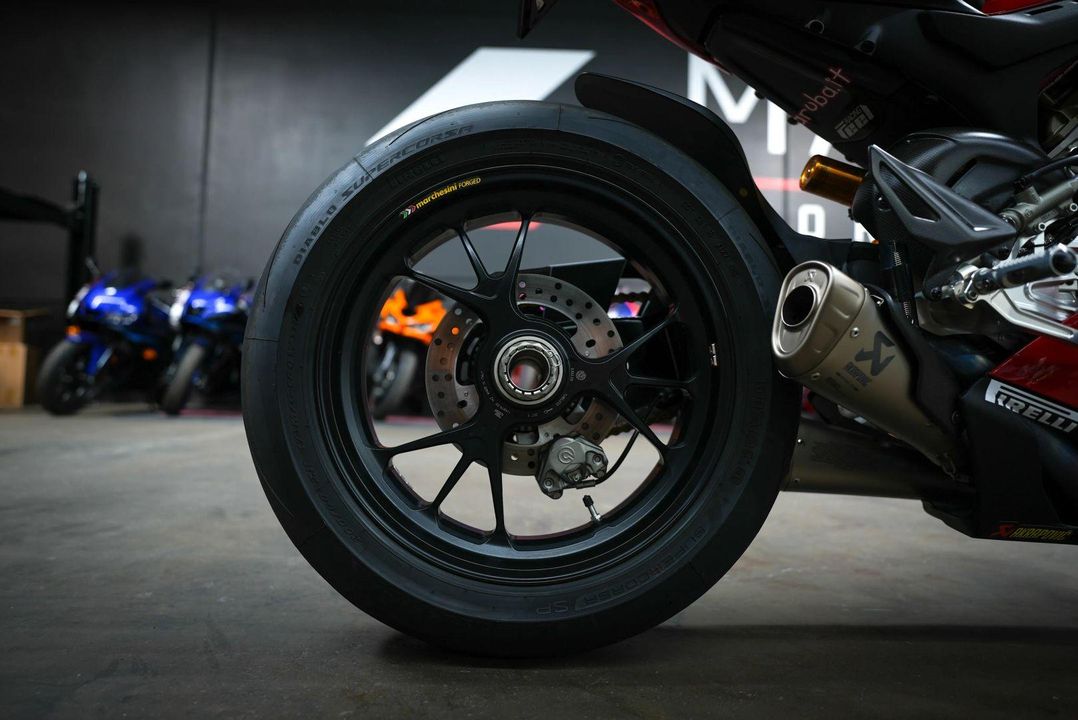 2019 Ducati Panigale V4R