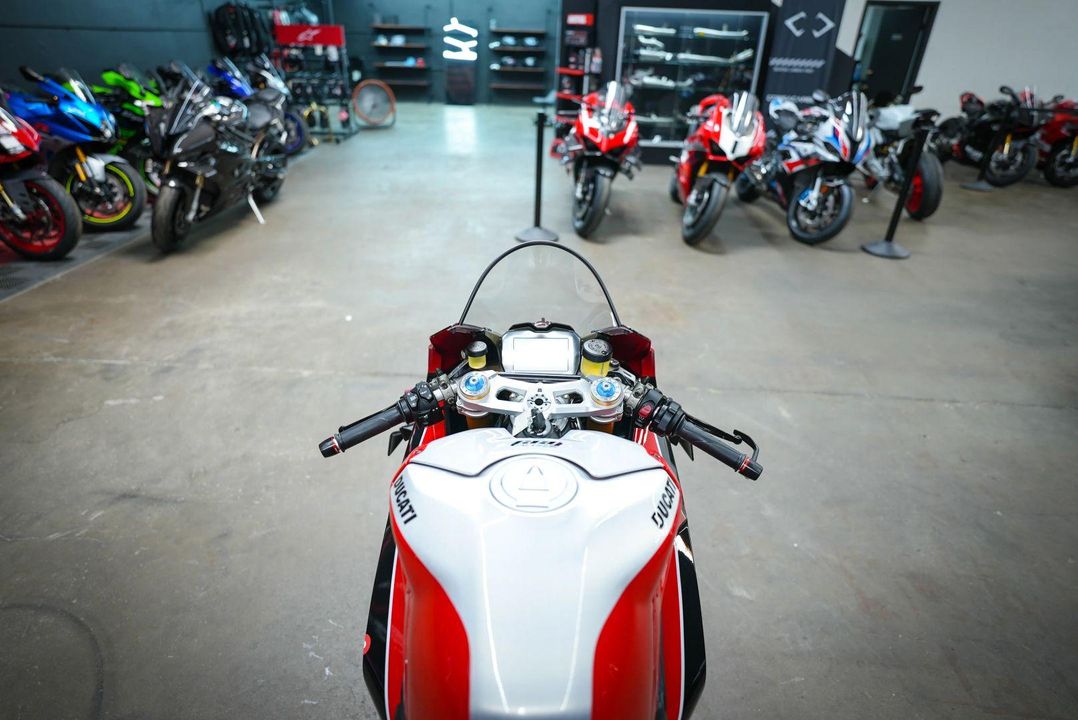 2019 Ducati Panigale V4R