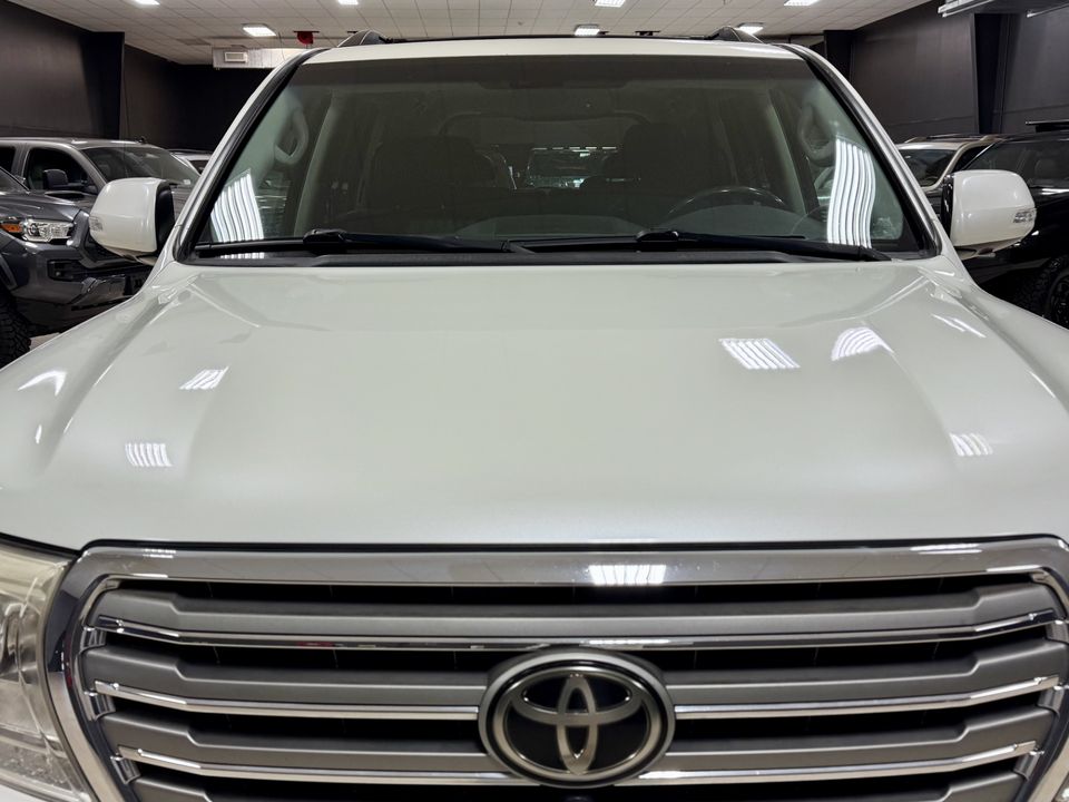 2013 Toyota Land Cruiser 200 LOW 115K MILES FRESH BUILD