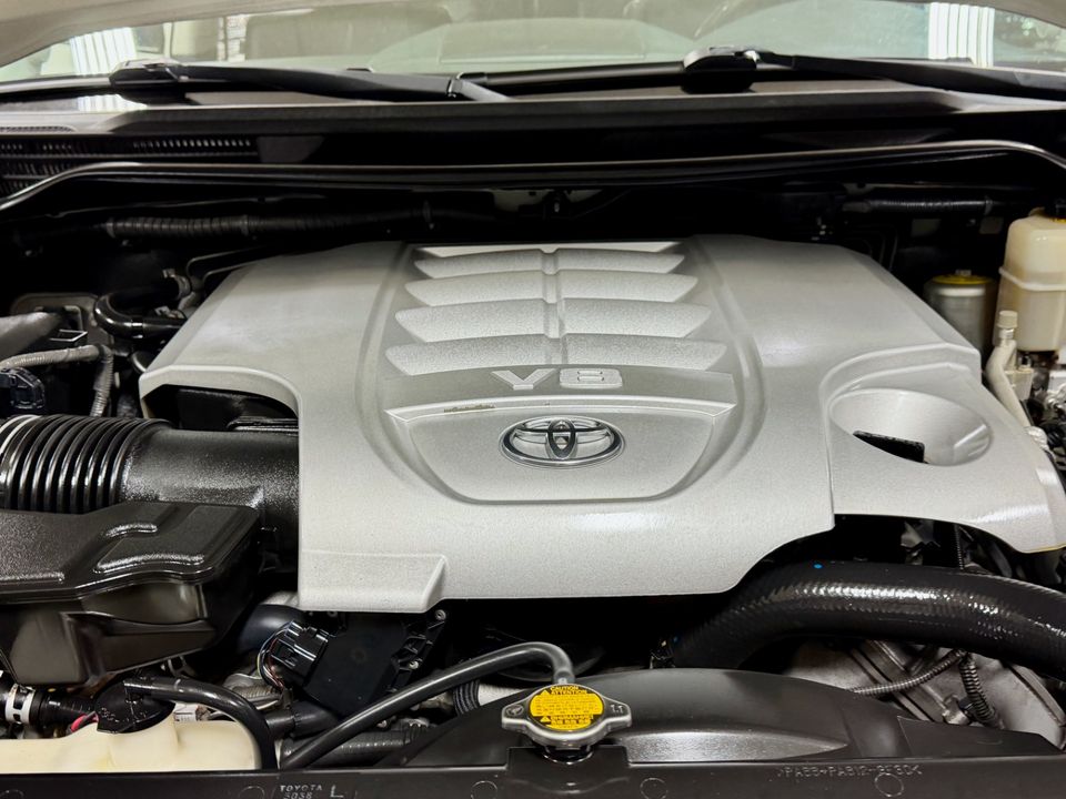 2013 Toyota Land Cruiser 200 LOW 115K MILES FRESH BUILD