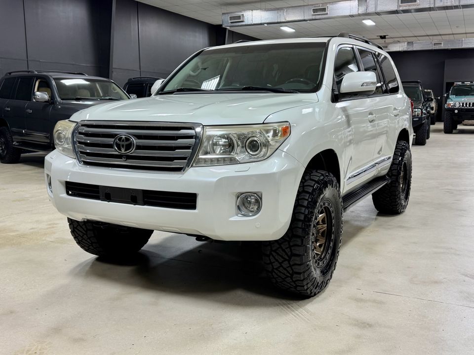 2013 Toyota Land Cruiser 200 LOW 115K MILES FRESH BUILD