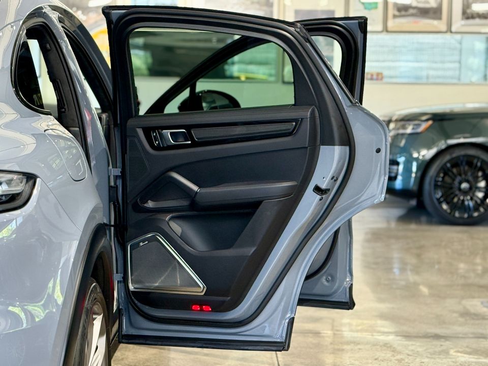2022 Porsche Cayenne Turbo GT