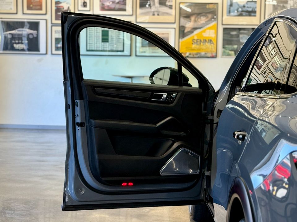 2022 Porsche Cayenne Turbo GT