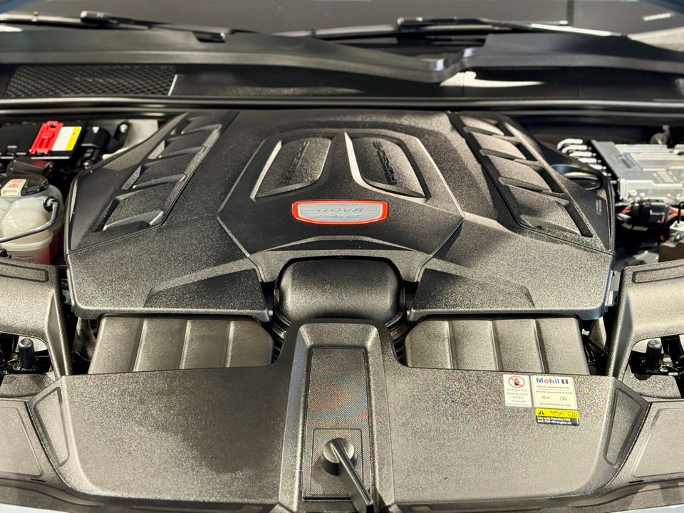 2022 Porsche Cayenne Turbo GT