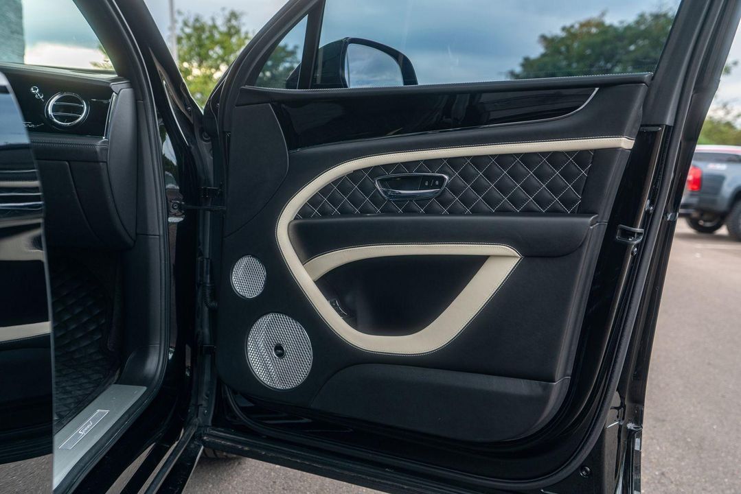 2022 Bentley Bentayga