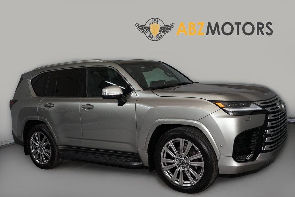 2025 Lexus LX 700h