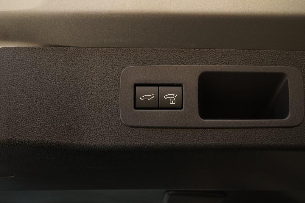 2025 Lexus LX 700h