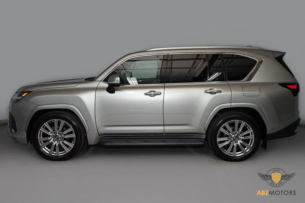 2025 Lexus LX 700h