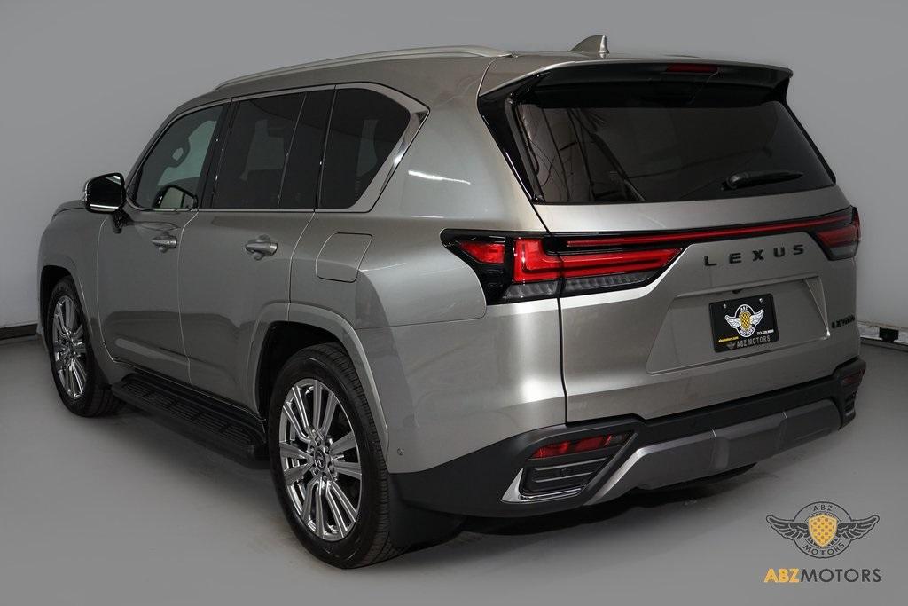 2025 Lexus LX 700h
