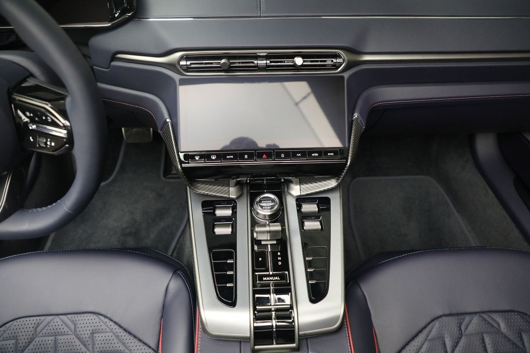 2026 Aston Martin Vanquish