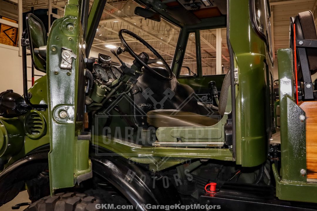 1990 Mercedes-Benz Unimog FLU419