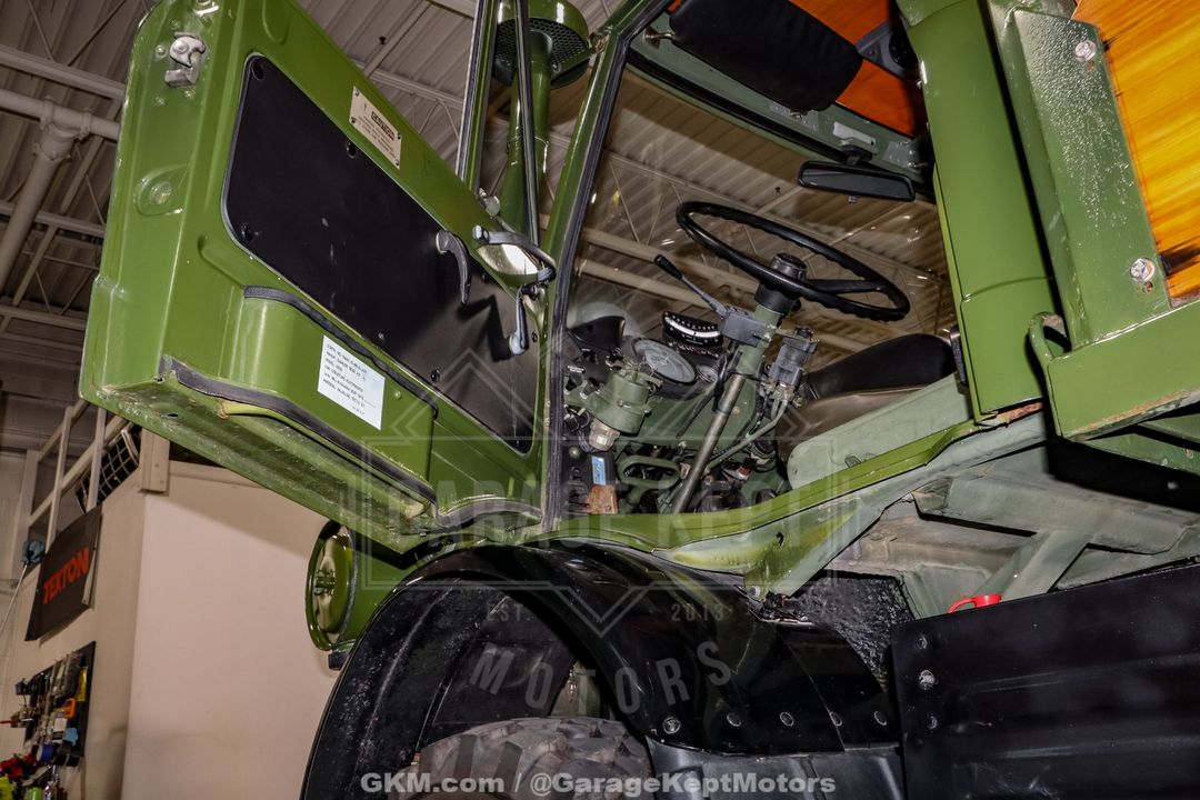 1990 Mercedes-Benz Unimog FLU419