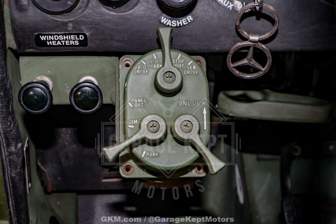 1990 Mercedes-Benz Unimog FLU419