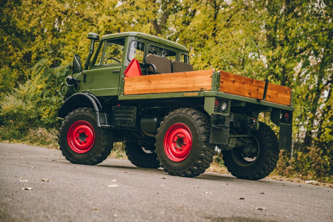 1990 Mercedes-Benz Unimog FLU419