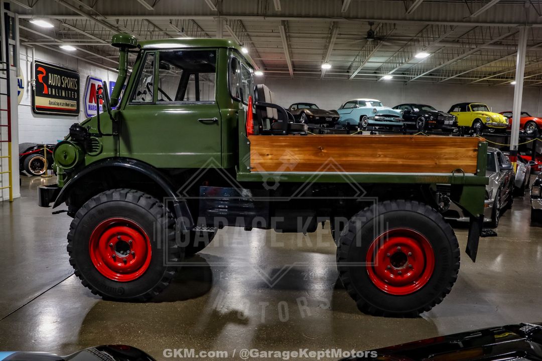 1990 Mercedes-Benz Unimog FLU419