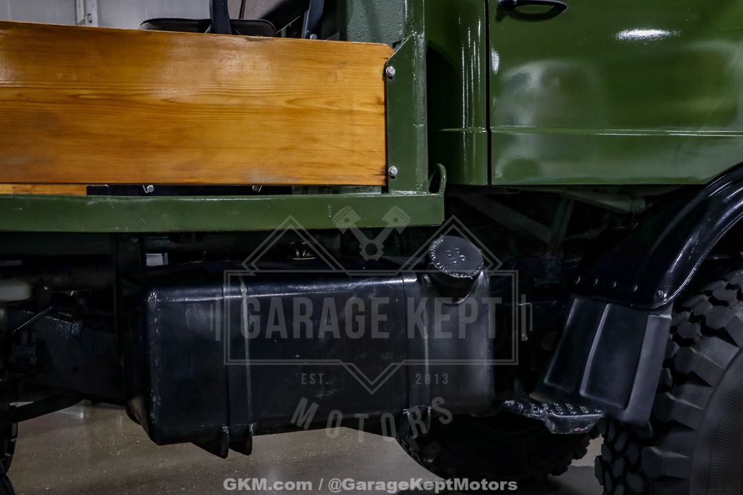 1990 Mercedes-Benz Unimog FLU419