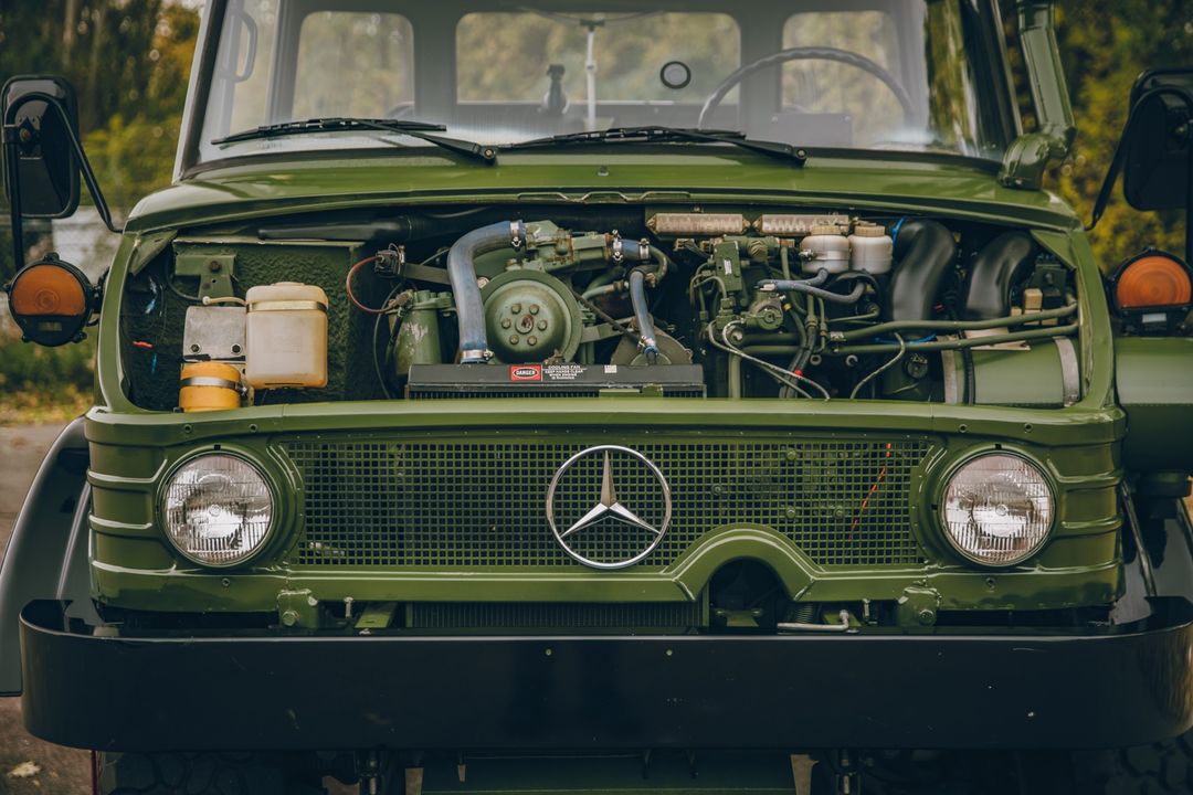 1990 Mercedes-Benz Unimog FLU419