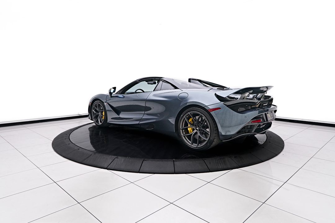 2022 McLaren 720S