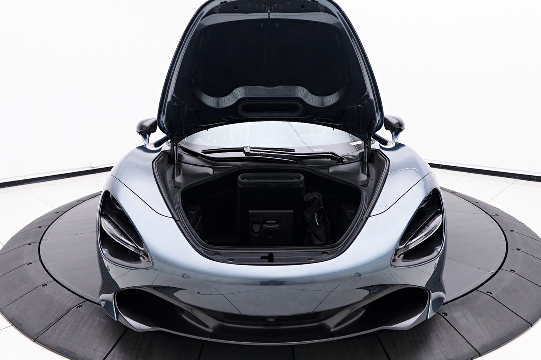 2022 McLaren 720S