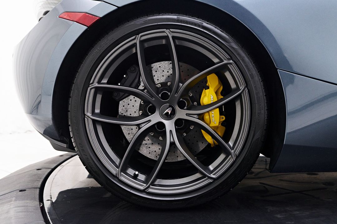 2022 McLaren 720S