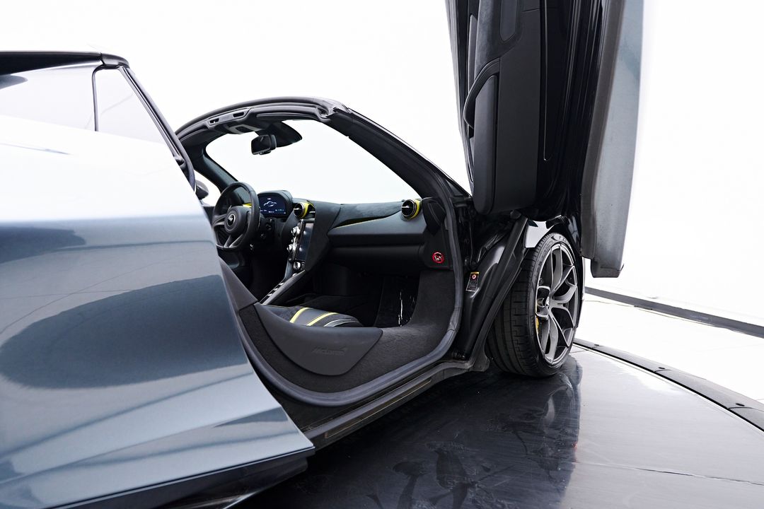 2022 McLaren 720S