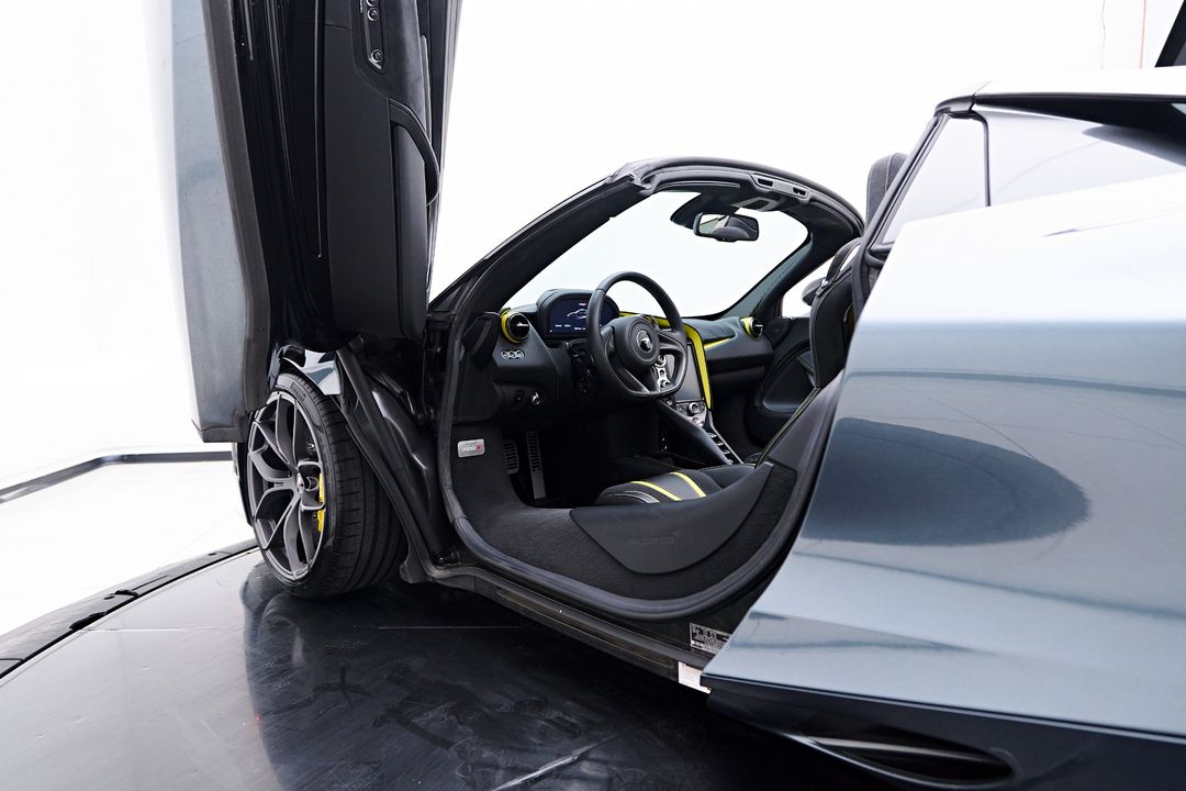 2022 McLaren 720S