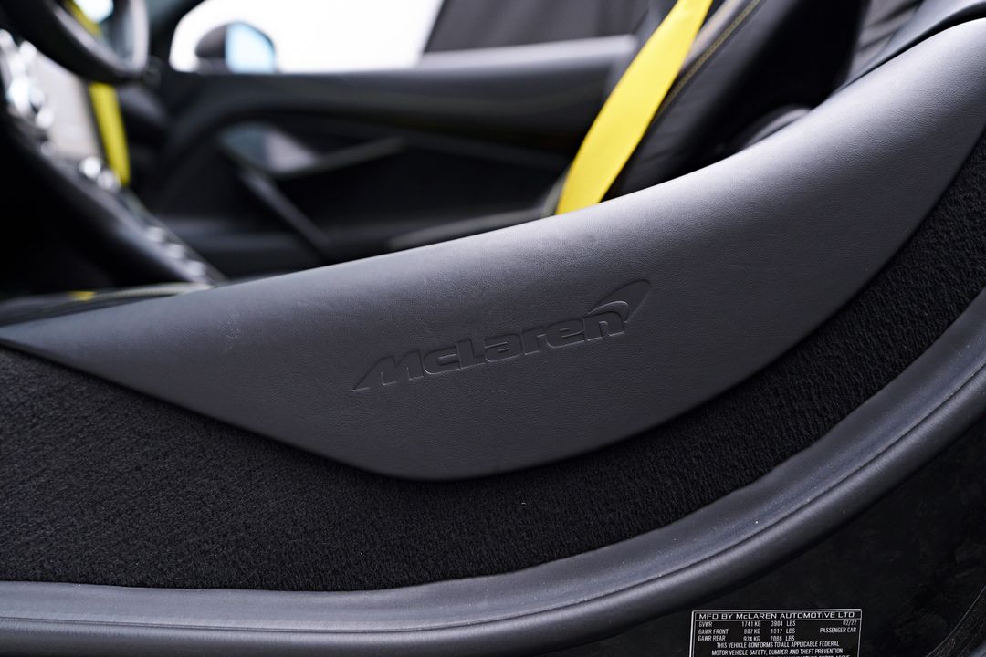 2022 McLaren 720S