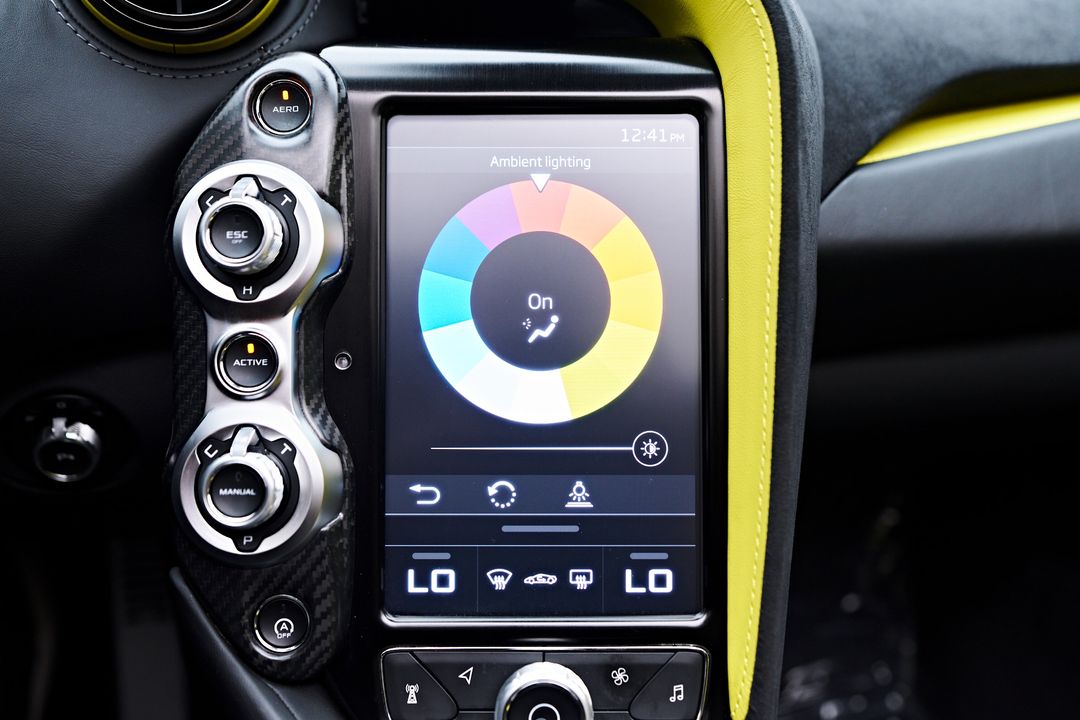 2022 McLaren 720S