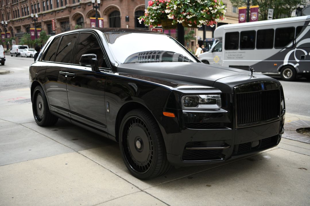 2023 Rolls-Royce Black Badge Cullinan