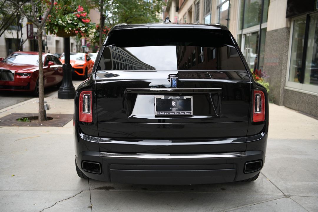 2023 Rolls-Royce Black Badge Cullinan
