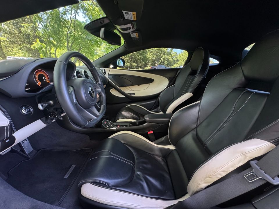 2017 McLaren 570S