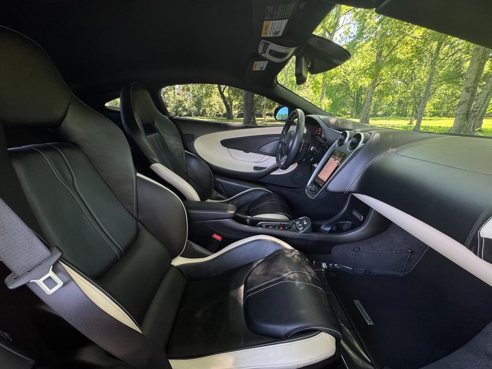 2017 McLaren 570S