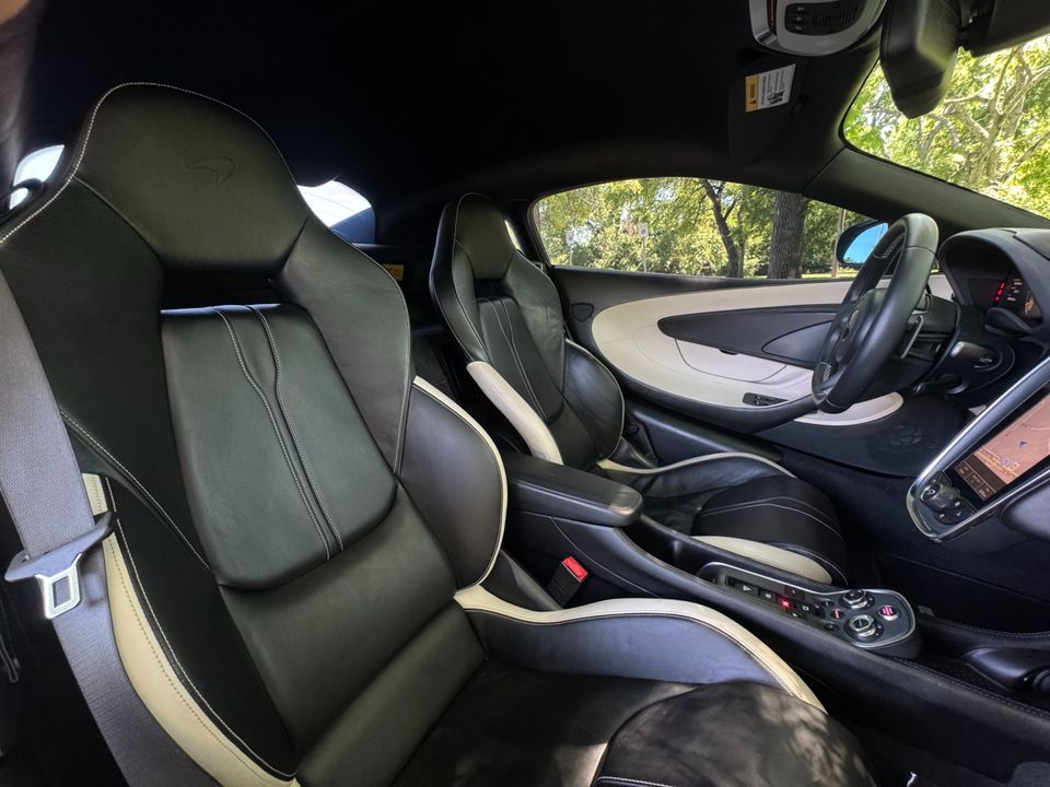 2017 McLaren 570S