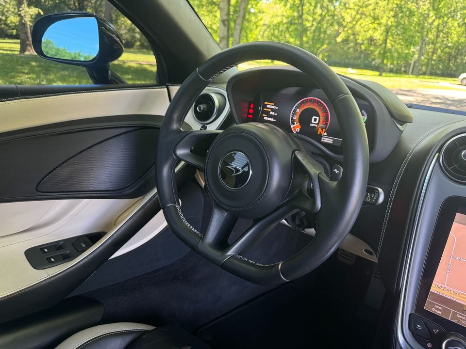 2017 McLaren 570S