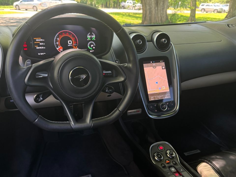 2017 McLaren 570S