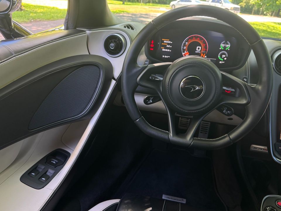 2017 McLaren 570S