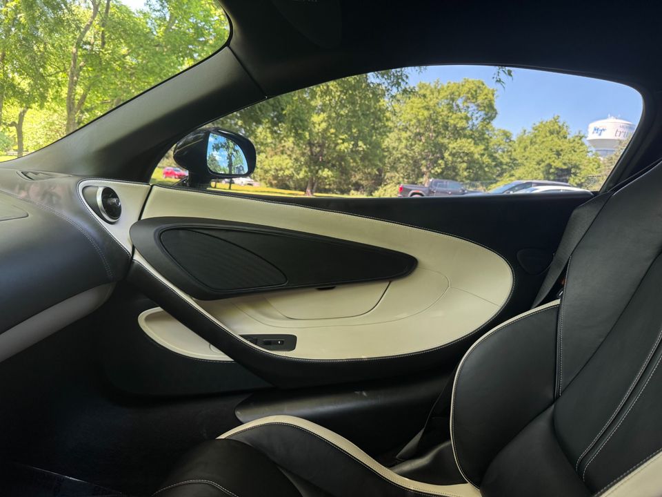 2017 McLaren 570S