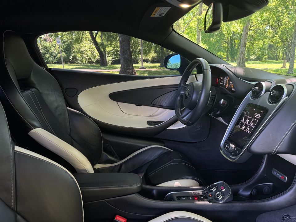 2017 McLaren 570S