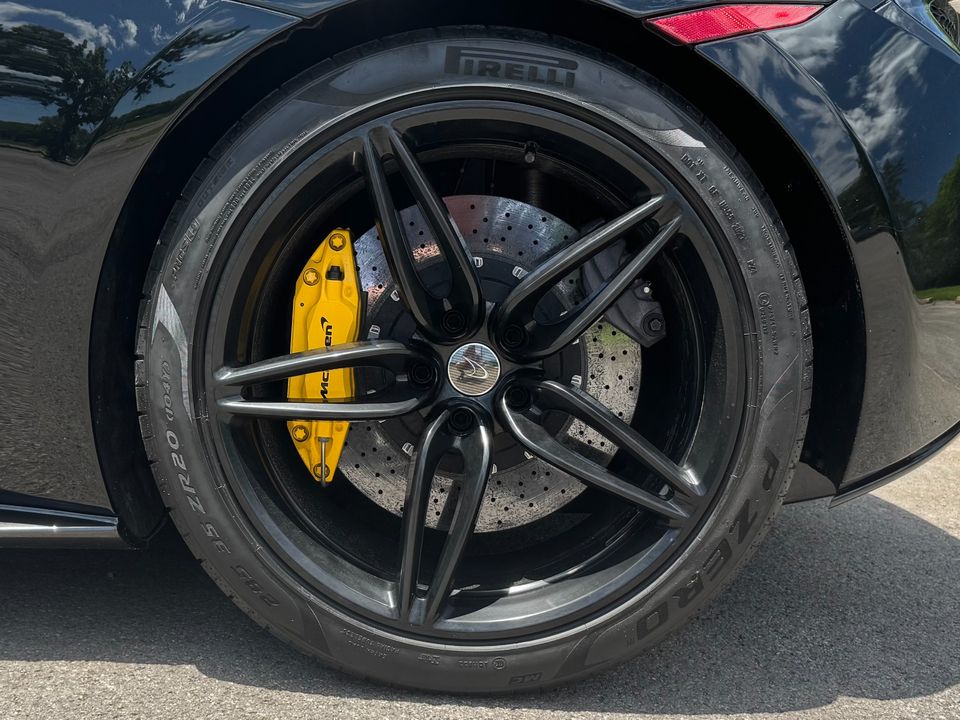 2017 McLaren 570S