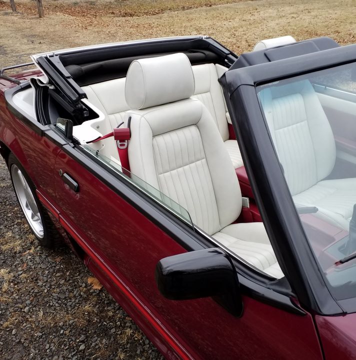 1988 FORD MUSTANG  GT