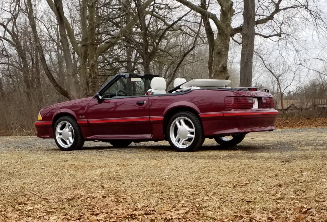 1988 FORD MUSTANG  GT