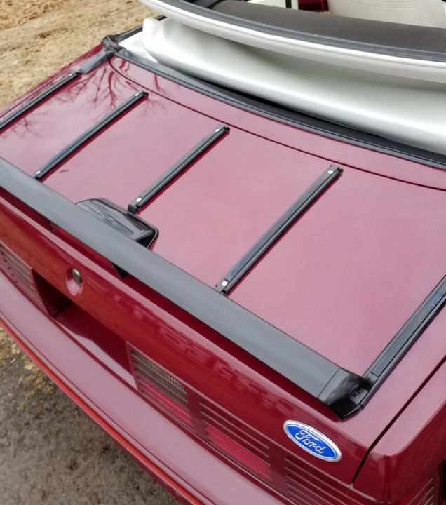 1988 FORD MUSTANG  GT