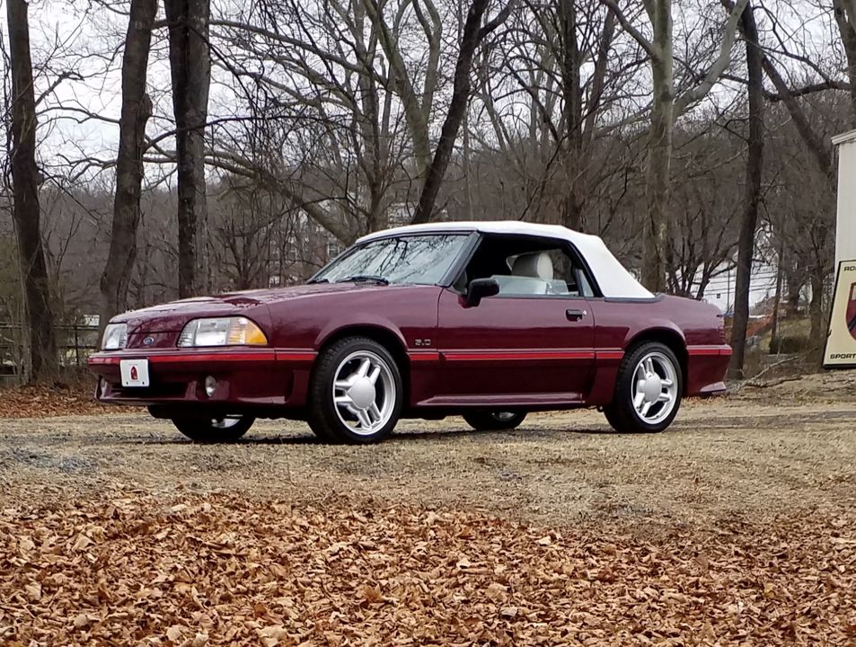1988 FORD MUSTANG  GT