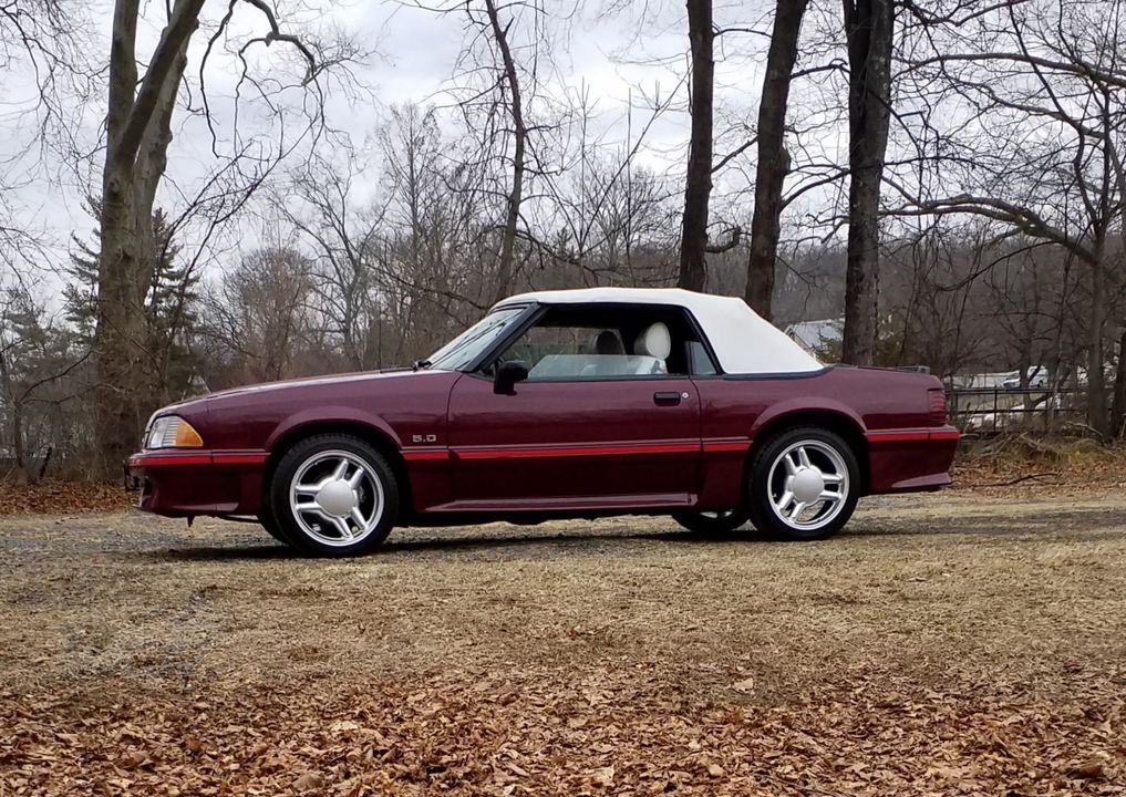 1988 FORD MUSTANG  GT