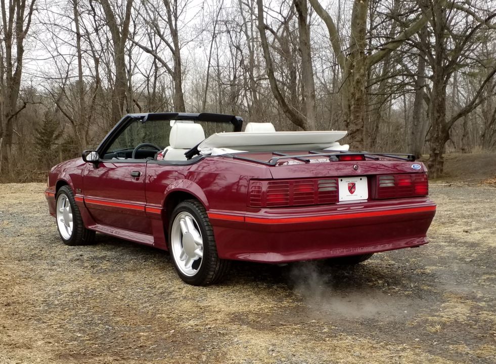 1988 FORD MUSTANG  GT