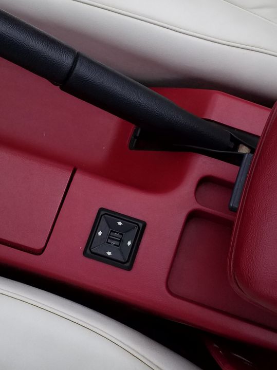 1988 FORD MUSTANG  GT