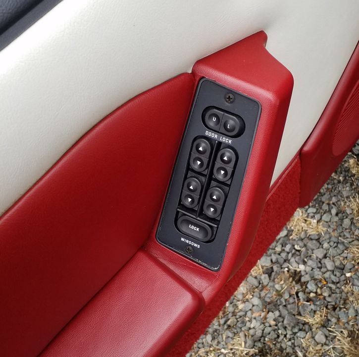 1988 FORD MUSTANG  GT