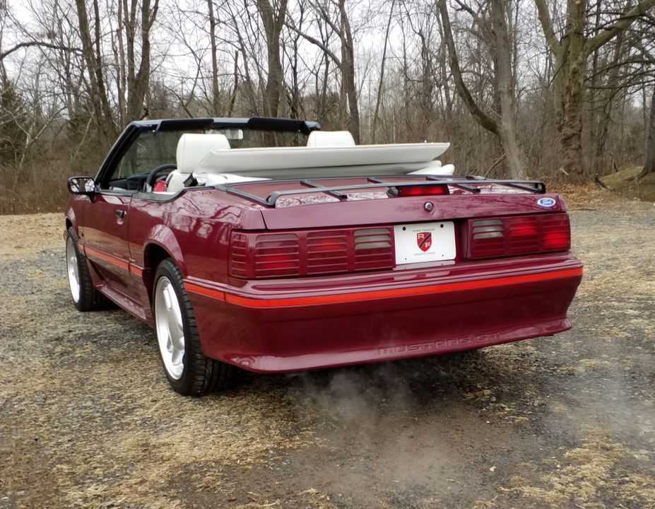 1988 FORD MUSTANG  GT