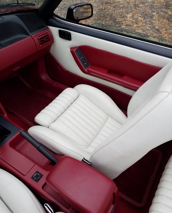 1988 FORD MUSTANG  GT